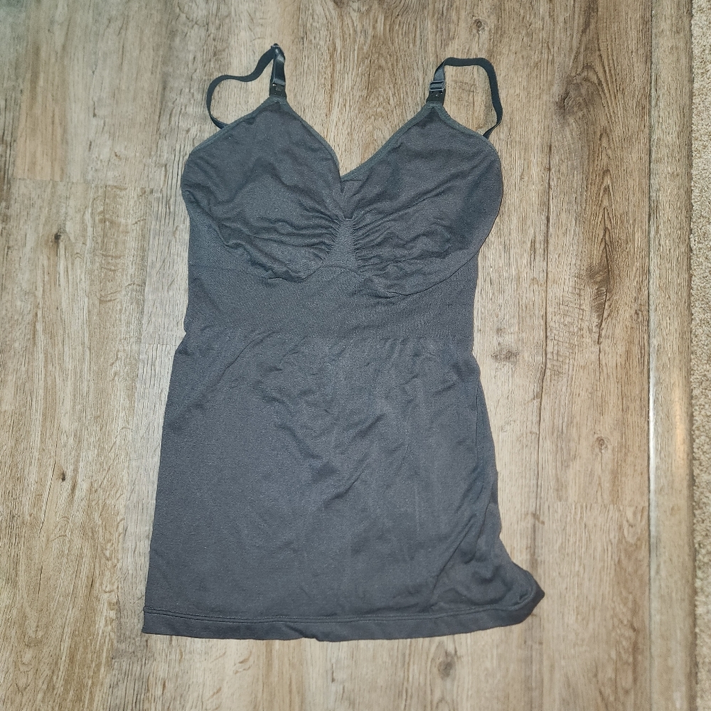 Nursing tank